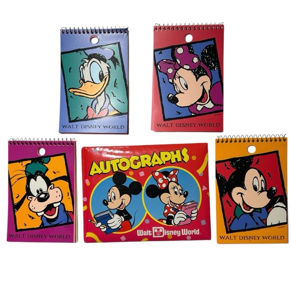 DISNEY | Vintage Epcot Passport‎ Autograph Book + Character Notepad Bundle - Picture 1 of 11